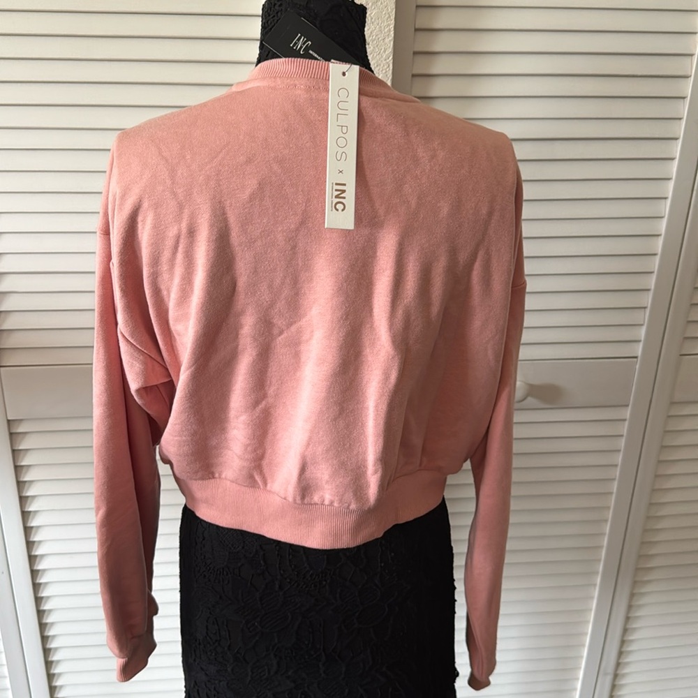 Culpos INC crop sweater size L